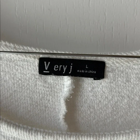 Very J Soft White Knit Top lace sleeves girly delicate date night event preppy - Picture 2 of 5